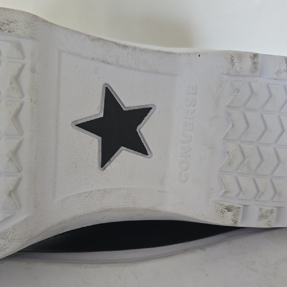 NWOT Chuck Taylor Converse Black and White High-Top Sneakers - Picture 8 of 8